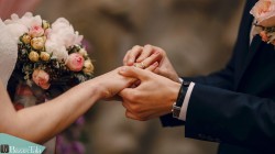 چرا حلقه ازدواج را در دست چپ می اندازیم؟